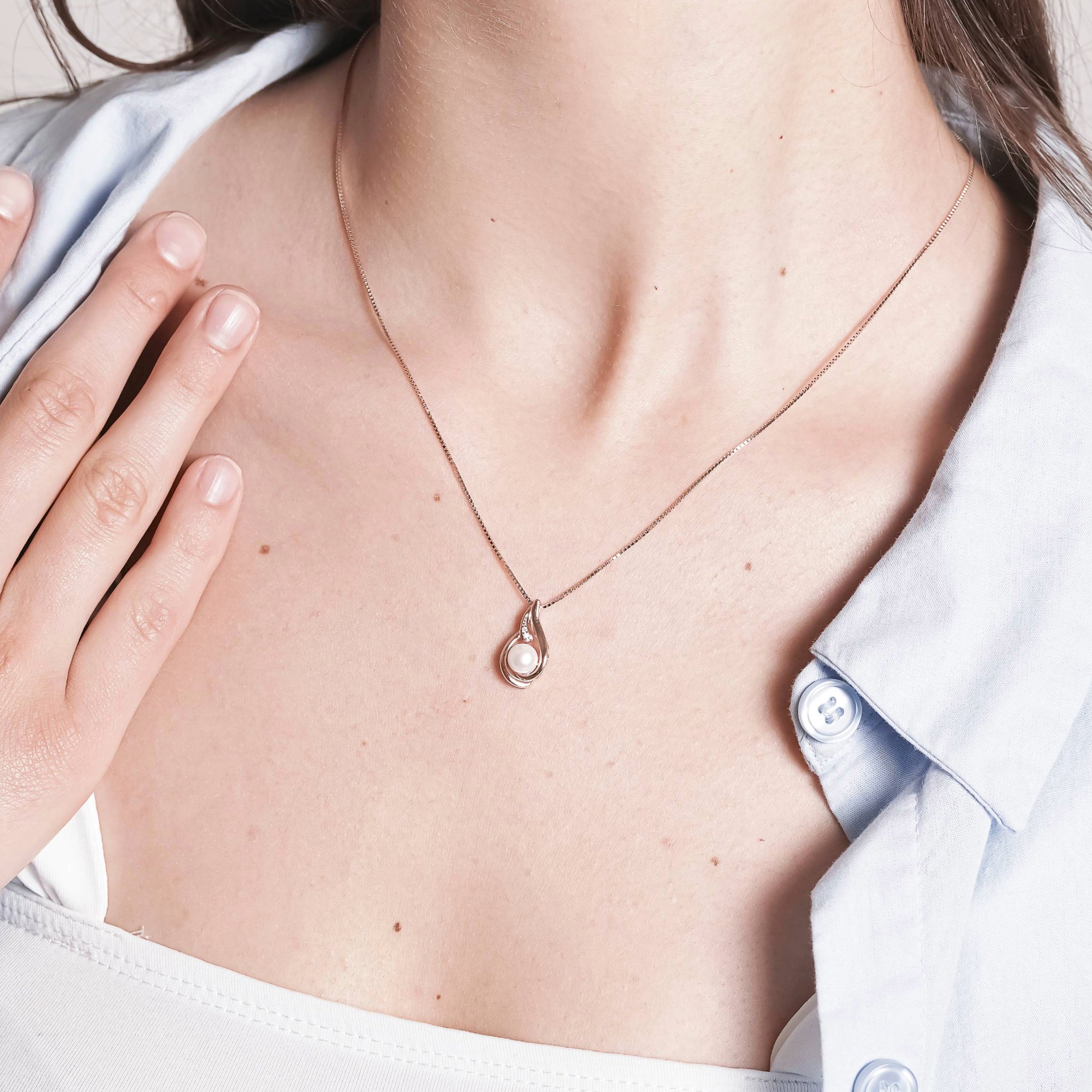 Rose Gold Freshwater Pearl Pendant